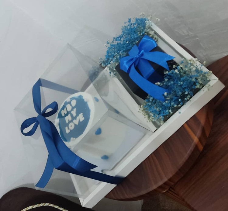 باکس گل و کیک